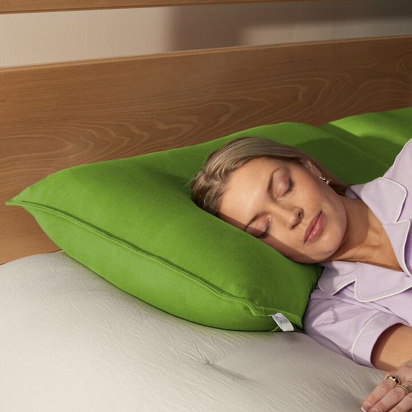 Sleepybo Pillow - Dual Sided, Cooling Sleeping Pillow | Yogibo®